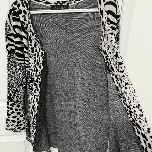 Print Button Up Cardigan - Picture 5 of 11